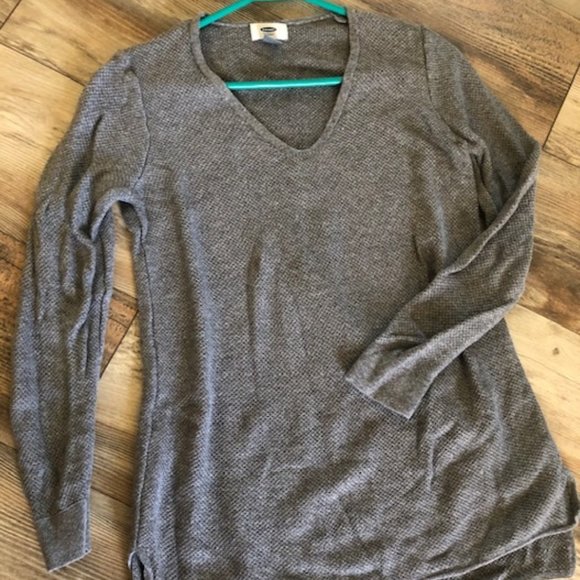 Bundle 3/$15 - Old Navy V-Neck Sweater - Picture 1 of 3
